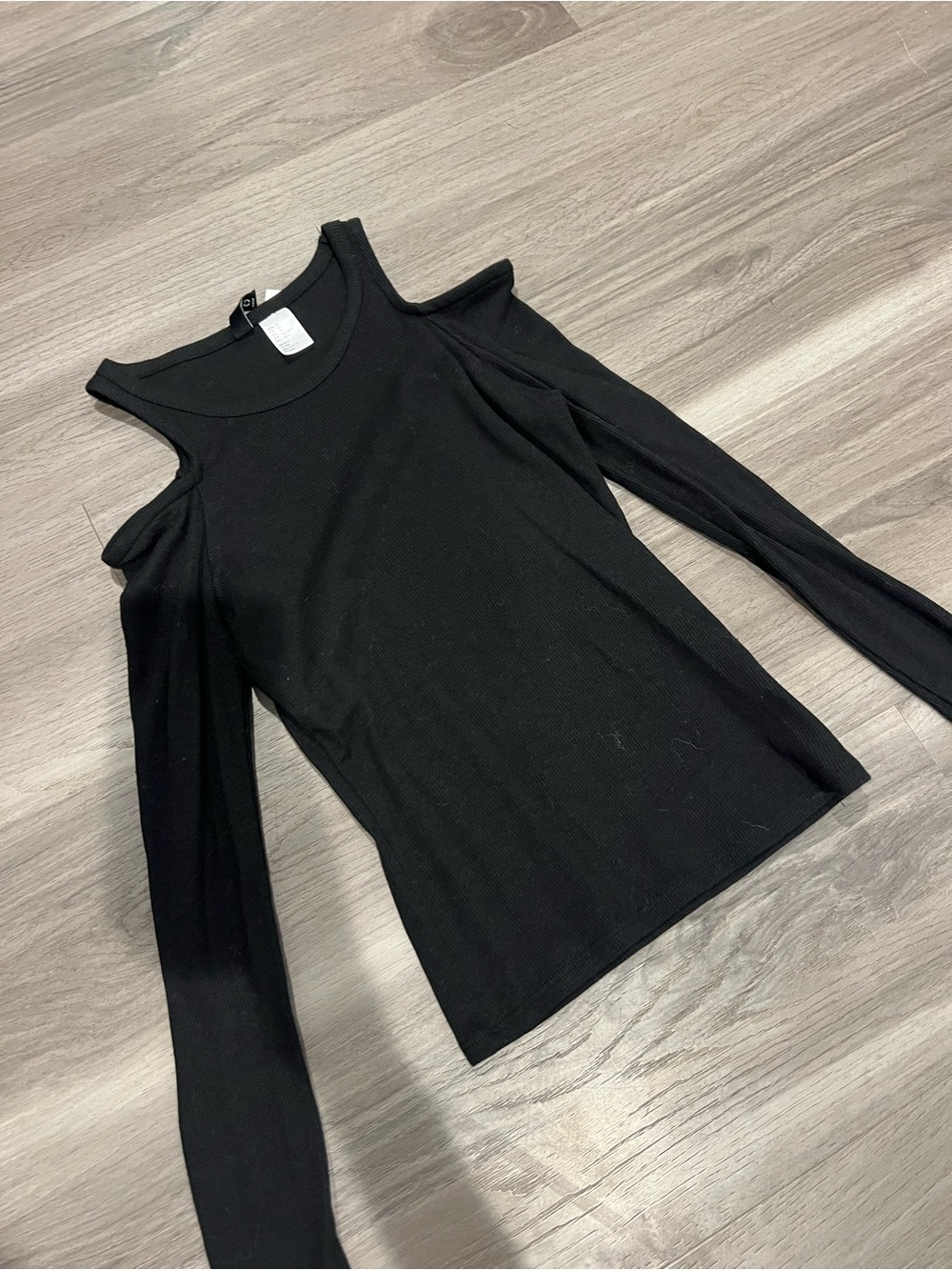 H&M Black Off-Shoulder Ribbed Long Sleeve Top